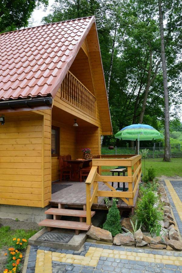Domki I Pokoje U Borsa Lesko Exterior foto