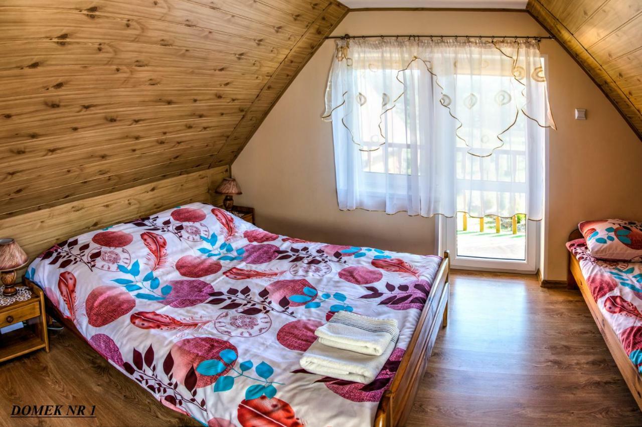 Domki I Pokoje U Borsa Lesko Exterior foto